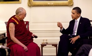 Barack_Obama_with_the_14th_Dalai_Lama_in_the_Map_Room