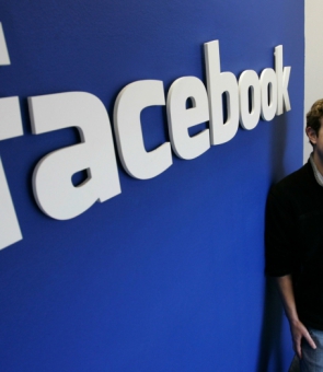mark_zuckerberg_02341900