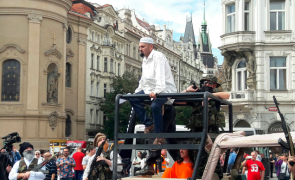 Praga teroristi falsi