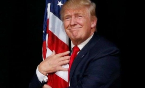 Trump & US flag