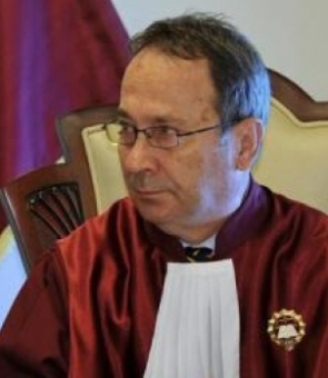 valer dorneanu