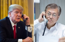 Moon Jae In si Trump
