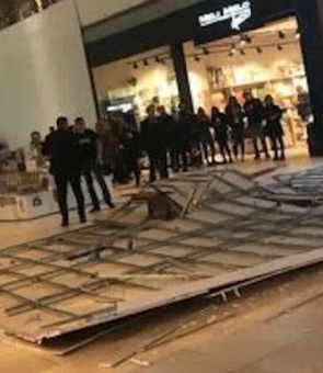 mall tavan cazut