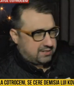 Daniel Dragomir protest
