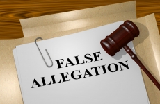 acuzatii false fals