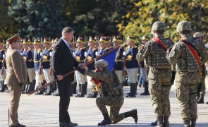 Klaus Iohannis A Sabotat Armata Romaniei Comentariu Stiri Pe