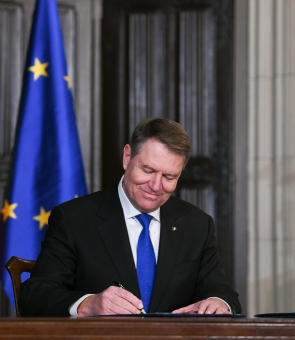 iohannis semneaza