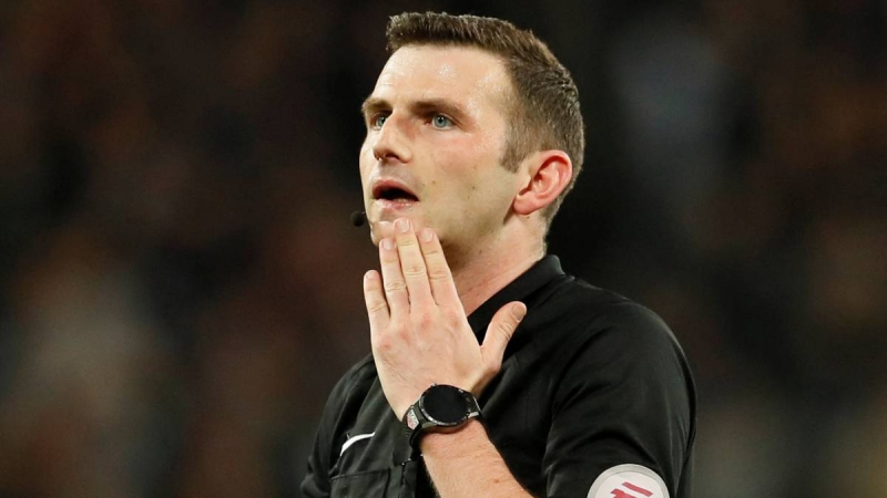 Englezul Michael Oliver va arbitra meciul CFR Cluj ...