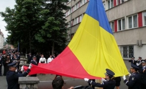 Steag De 100 De Metri Desfăsurat La Iași De Unionisti Stiri Pe