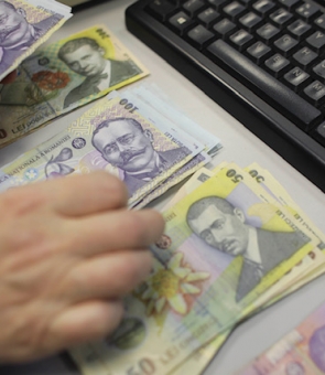 bani curs leu euro
