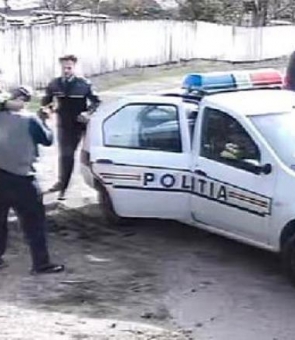 bataie politie ultraj
