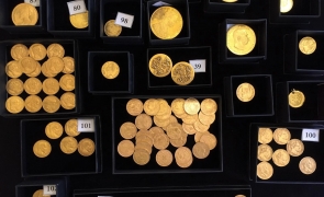 Monede de aur în expoziția Licitației de Aur și Argint