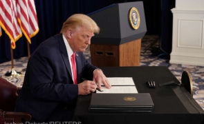 Donald trump semneaza