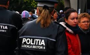 Video Locuitorii Sectorului 5 AvertizaÈ›i De PoliÈ›ia LocalÄƒ Prin Mesaje Acustice Cei Care Nu PoartÄƒ Masca Vor Fi SancÈ›ionaÈ›i Stiri Pe Surse Cele Mai Noi Stiri