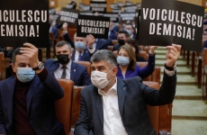 marcel ciolacu psd vlad voiculescu protest camera deputatilor