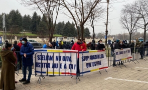 protest ministerul justitiei