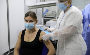 Simona Halep vaccinare