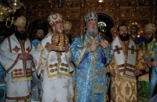 IPS Mitropolit Nifon, Arhiepiscopul Targoviștei preoti biserica