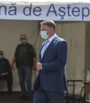 klaus iohannis zona de asteptare