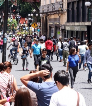 populatie cetateni oameni