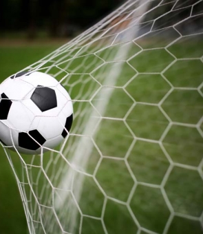 fotbal gol plasa poarta