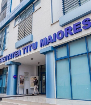 universitatea titu maiorescu