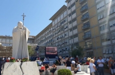 Statuia Sfântului Ioan Paul al II-lea