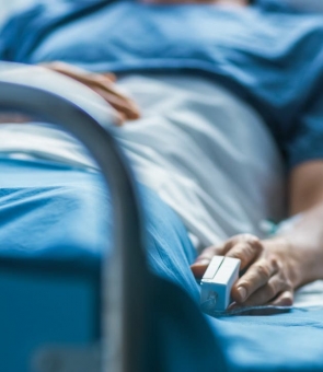 pacient in coma spital