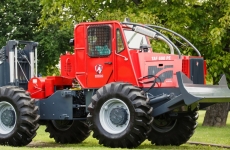 tractor IRUM Reghin
