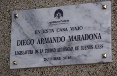 maradona placa comemorativa