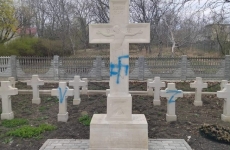 cimitir eroi vandalizat moldova
